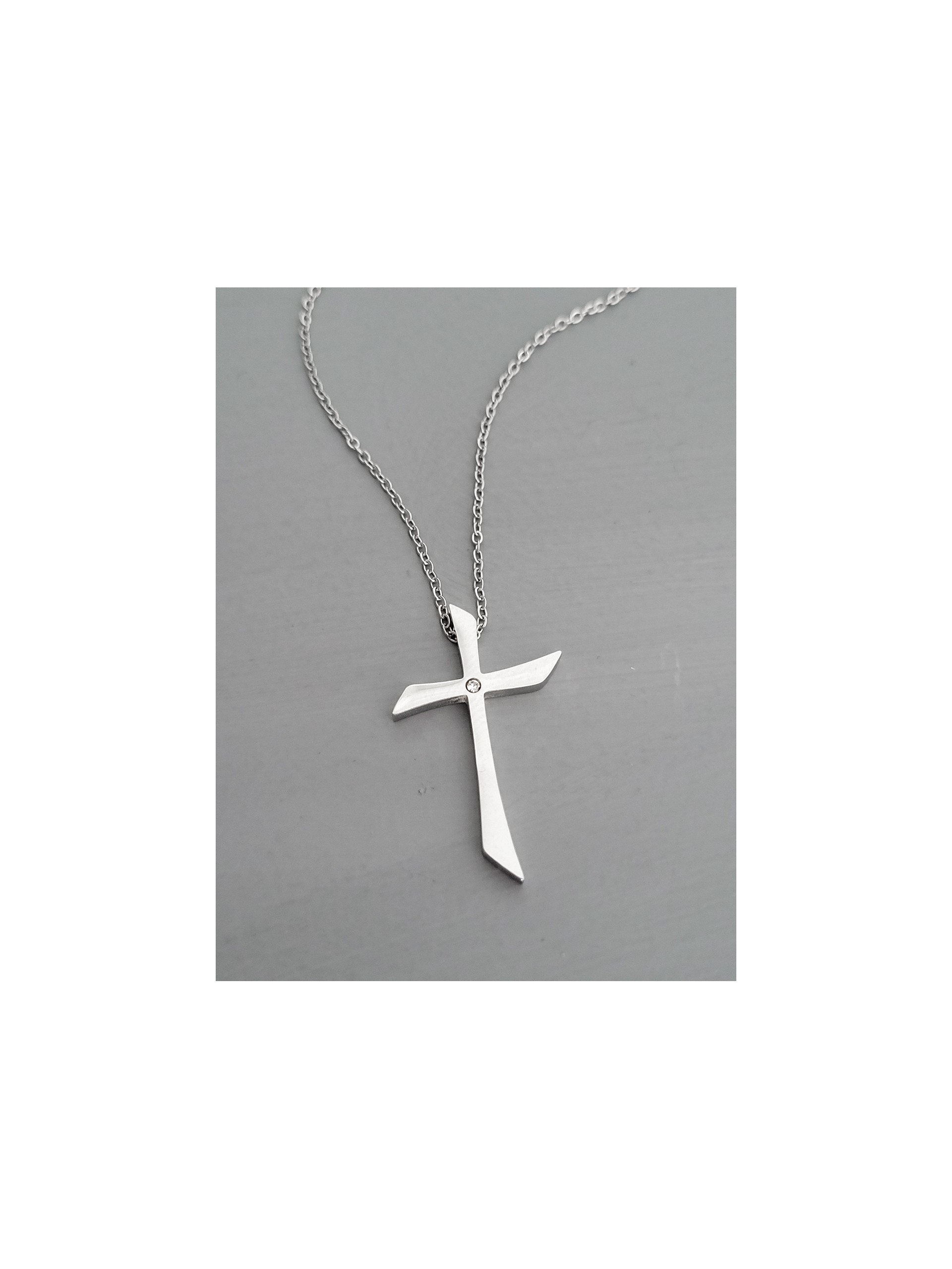 Κολιέ σταυρός specific ασημί