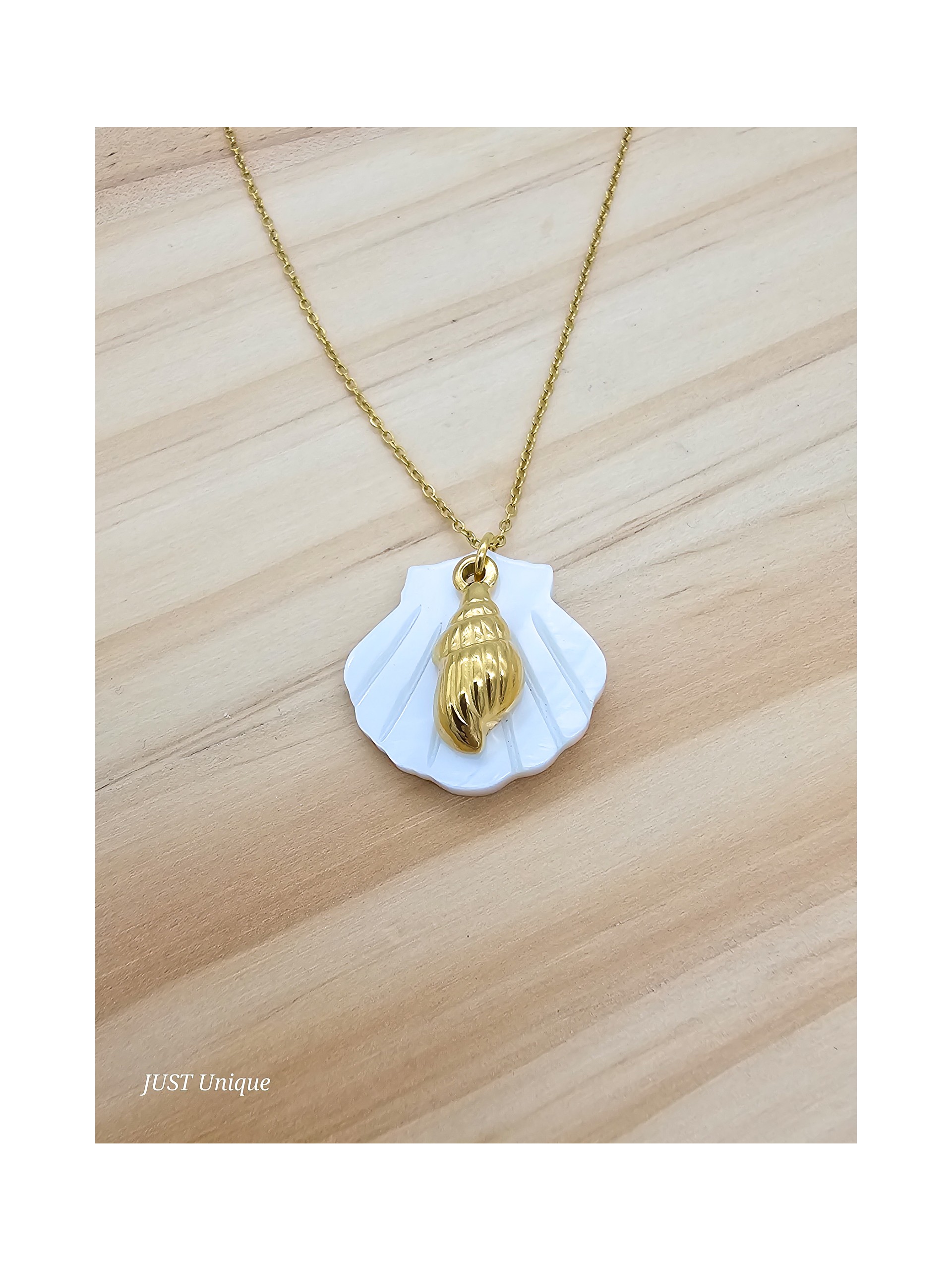 Κολιέ Natural Shell χρυσό